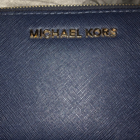 Authentic Michael Kors Leather Wallet - Picture 7 of 8